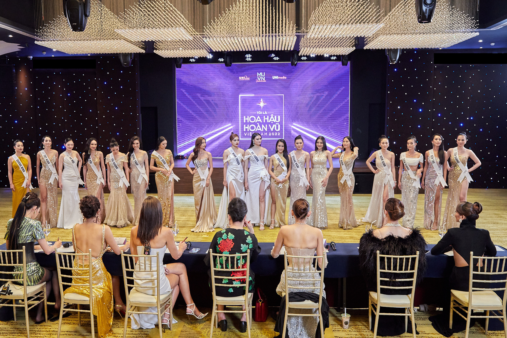 Tôi là Hoa hậu Hoàn vũ Việt Nam 2022: 7 thí sinh được cứu từ tấm vé Bạc