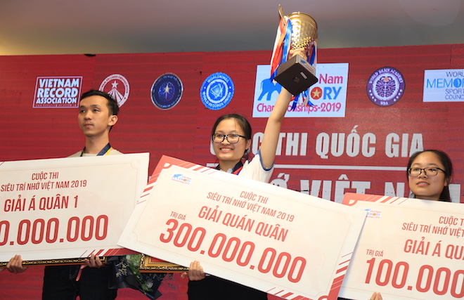 Chung kết Siêu trí nhớ VN: Hai chị em gái nhà nghèo ở Lâm Đồng “ẵm” 400 triệu