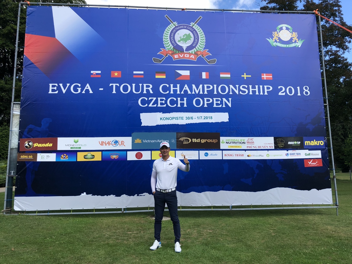 Bình Minh đoạt giải nhất Golf tại Séc, Mai Thanh Hà, Kỳ Phương Uyên, Ngọc Anh tưng bừng chúc mừng