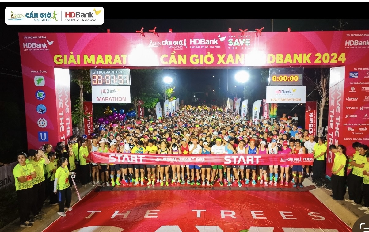 Hai vận động viên vô địch cự ly dài nhất giải Green Cần Giờ Marathon HDBank 2024