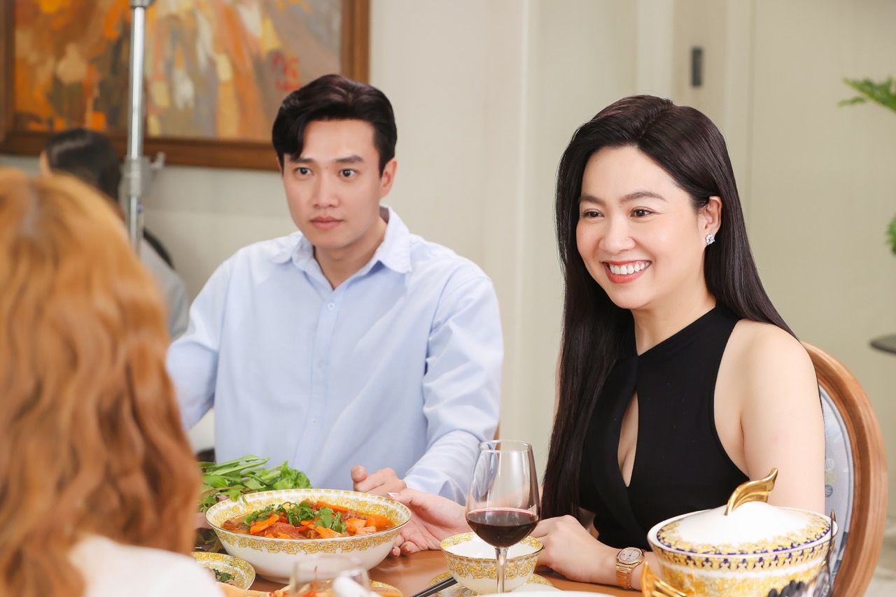 Đạo diễn phim “Chị ngã em nâng” khẳng định vai trò của Lê Khánh