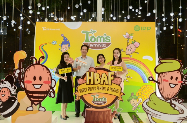 IPP Group mang hạnh nhân Tom’s Farm về việt nam