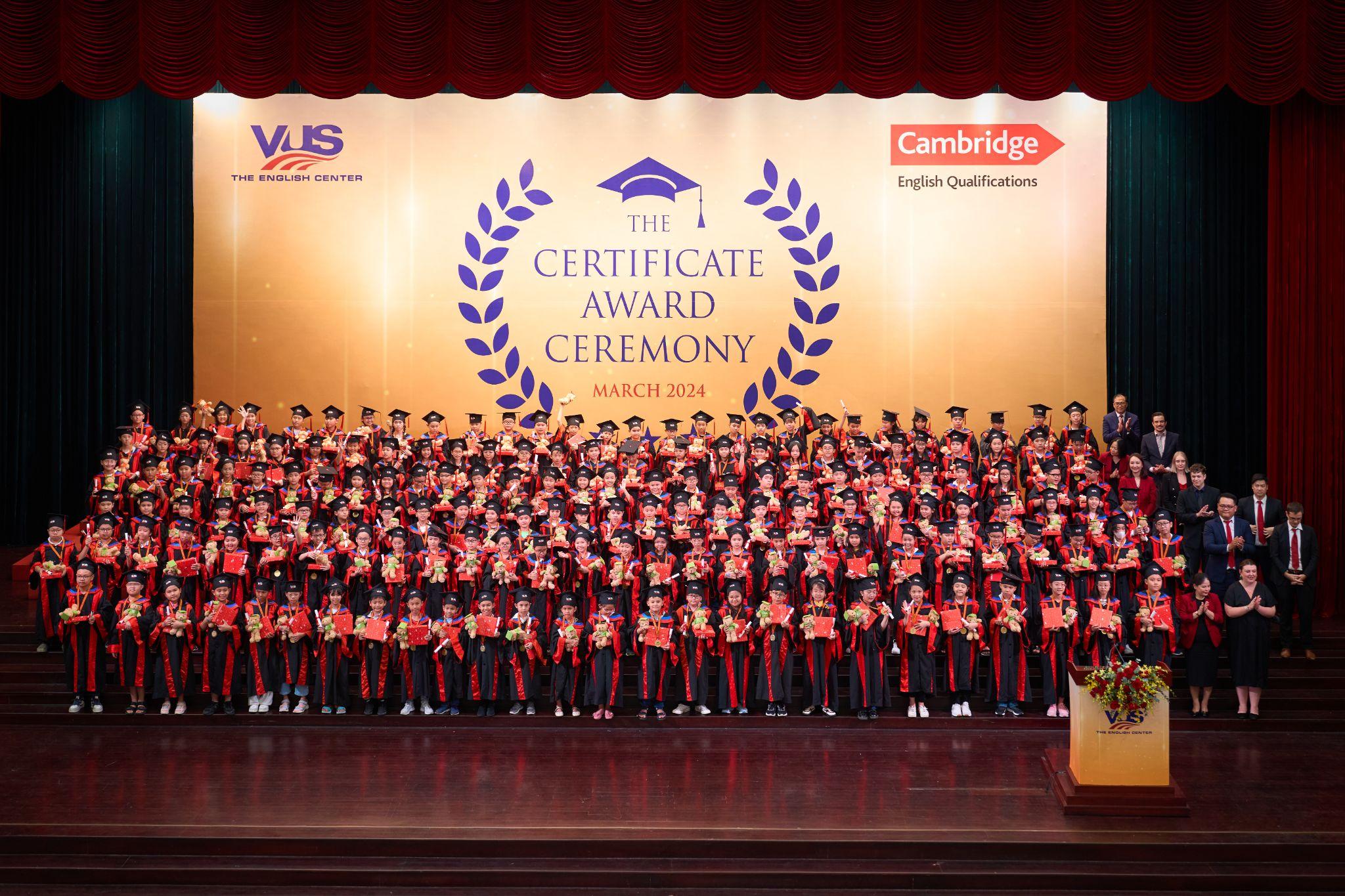 Mở màn năm Rồng, VUS ghi nhận kỷ lục Việt Nam với 186.840 học viên đạt chứng chỉ
