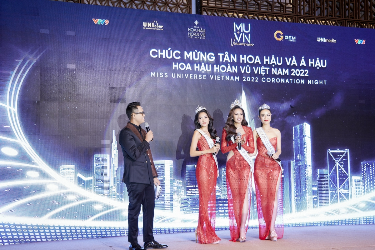 Top 3 Hoa hậu Hoàn vũ Việt Nam đấu giá từ thiện, quyên góp được hơn 2 tỷ đồng
