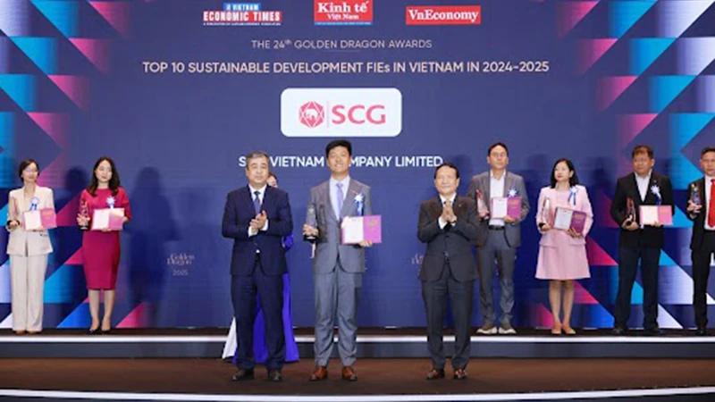 SCG được vinh danh Top 10 Doanh nghiệp FDI phát triển bền vững tại Giải thưởng Rồng Vàng 2024-2025